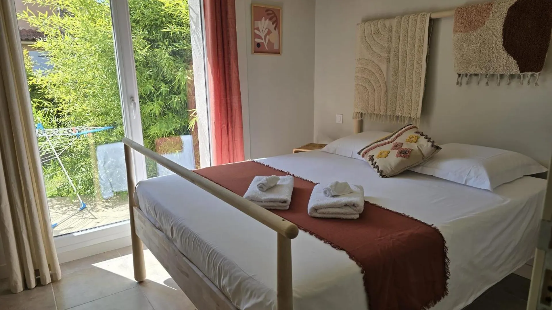 Bas De Villa - 300M Plage De La Capte - 2 Hebergements Disponibles Hyeres France